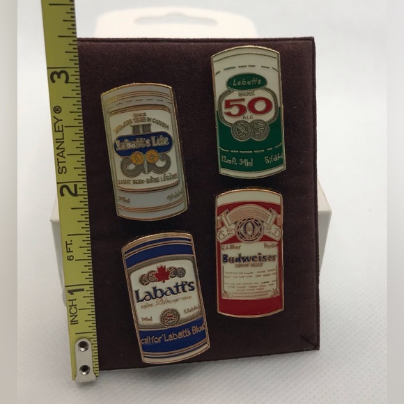 Vintage Labatt Pins (set of 4) - Picture 2 of 4